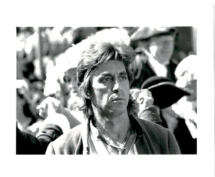 Publicity Photo/Still: AL PACINO - REVOLUTION 1985 Close Up In Crowd 4 Publicity Photo/Still: AL PACINO - REVOLUTION 1985 Close Up In Crowd 4