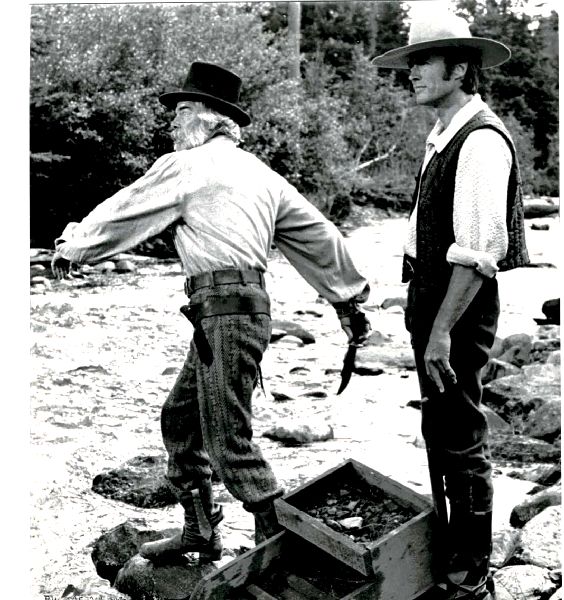 Publicity Photo/Still: CLINT EASTWOOD - PAINT YOUR WAGON 1970 Lee Marvin Knife Publicity Photo/Still: CLINT EASTWOOD - PAINT YOUR WAGON 1970 Lee Marvin Knife