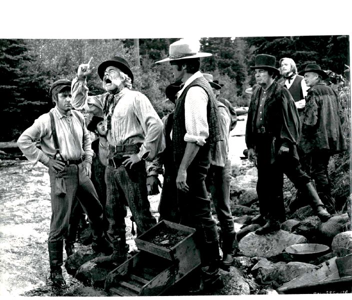 Publicity Photo/Still: CLINT EASTWOOD - PAINT YOUR WAGON 1970 Lee Marvin Points Publicity Photo/Still: CLINT EASTWOOD - PAINT YOUR WAGON 1970 Lee Marvin Points
