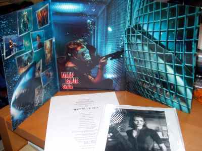 DEEP BLUE SEA: Promotional Booklet & Stills