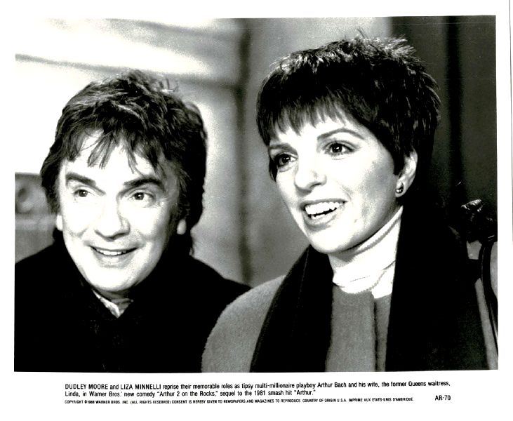 Publicity Photo/Still: LIZA MINNELLI - ARTHUR 2 ON THE ROCKS 1988 AR-70 Publicity Photo/Still: LIZA MINNELLI - ARTHUR 2 ON THE ROCKS 1988 AR-70