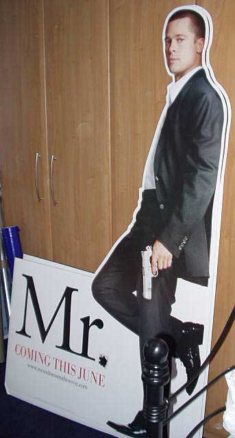 MR. AND MRS. SMITH: Mr Smith/Brad Pitt Standee