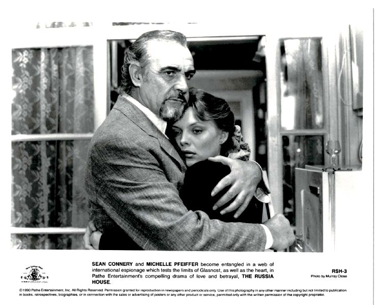 Publicity Photo/Still: MICHELLE PFEIFFER 1990 RUSSIA HOUSE (Hug Sean Connery) Publicity Photo/Still: MICHELLE PFEIFFER 1990 RUSSIA HOUSE (Hug Sean Connery)