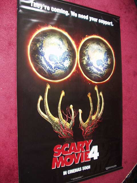 SCARY MOVIE 4: Banner - War Of The Worlds SCARY MOVIE 4: Banner - War Of The Worlds
