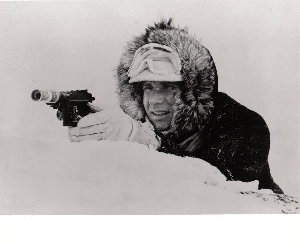 STAR WARS EPISODE V THE EMPIRE STRIKES BACK: B/W Still Han With Blaster on Hoth