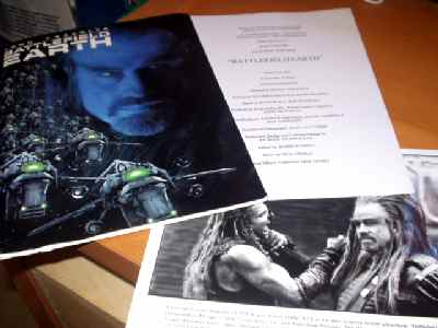 BATTLEFIELD EARTH: Promotional Booklet & Still BATTLEFIELD EARTH: Promotional Booklet & Still
