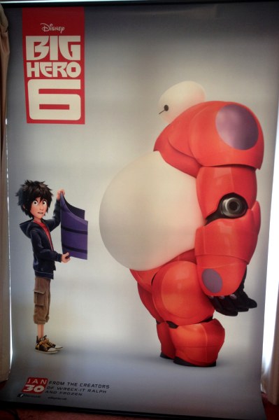 Cinema Banner: BIG HERO 6 2015 (Suit) Ryan Potter Jamie Chung Scott Adsit