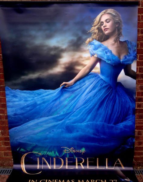 Cinema Banner: CINDERELLA 2015 (Cinderella) Helena Bonham Carter Lily James