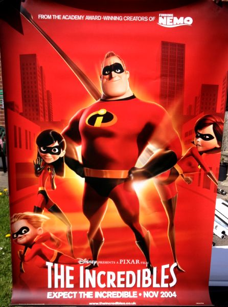 Cinema Banner: INCREDIBLES, THE 2004 (Main Design) Craig T. Nelson Holly Hunter Cinema Banner: INCREDIBLES, THE 2004 (Main Design) Craig T. Nelson Holly Hunter