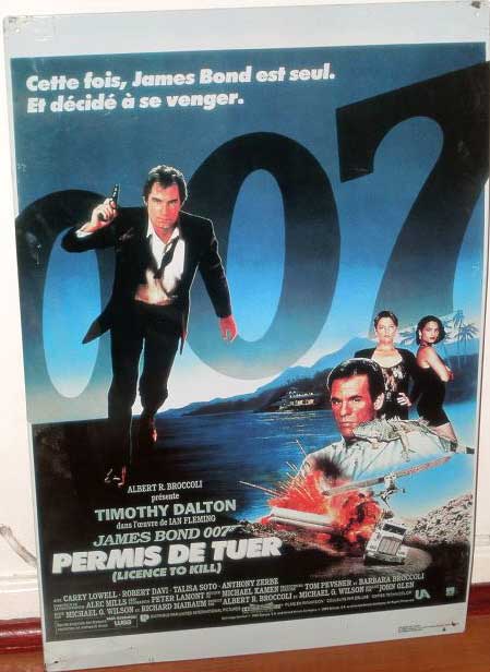 JAMES BOND LICENCE TO KILL: French Film Poster on Tin