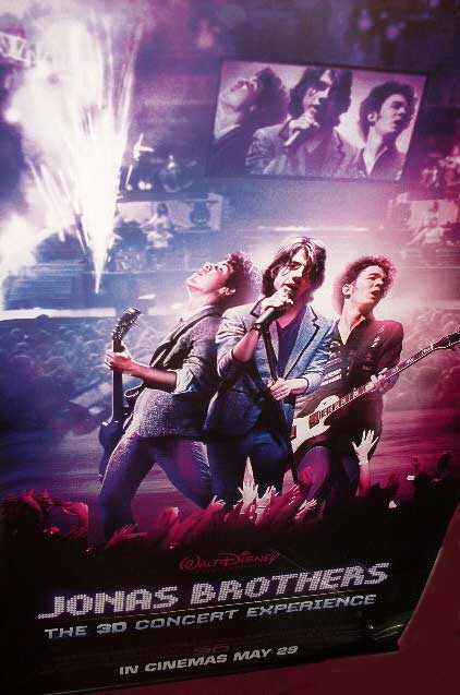 JONAS BROTHERS 3D CONCERT EXPERIENCE: Cinema Banner JONAS BROTHERS 3D CONCERT EXPERIENCE: Cinema Banner