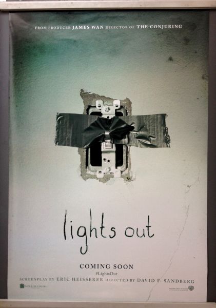 Cinema Poster: LIGHTS OUT 2016 (One Sheet) Teresa Palmer Gabriel Bateman Maria Bello Cinema Poster: LIGHTS OUT 2016 (One Sheet) Teresa Palmer Gabriel Bateman Maria Bello