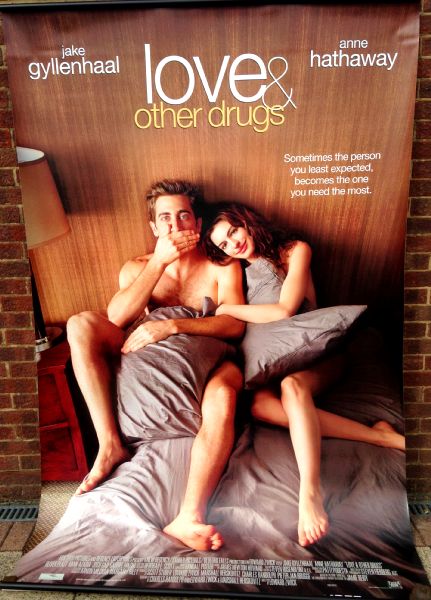 Cinema Banner: LOVE AND OTHER DRUGS 2010 Anne Hathaway Jake Gyllenhaal Cinema Banner: LOVE AND OTHER DRUGS 2010 Anne Hathaway Jake Gyllenhaal