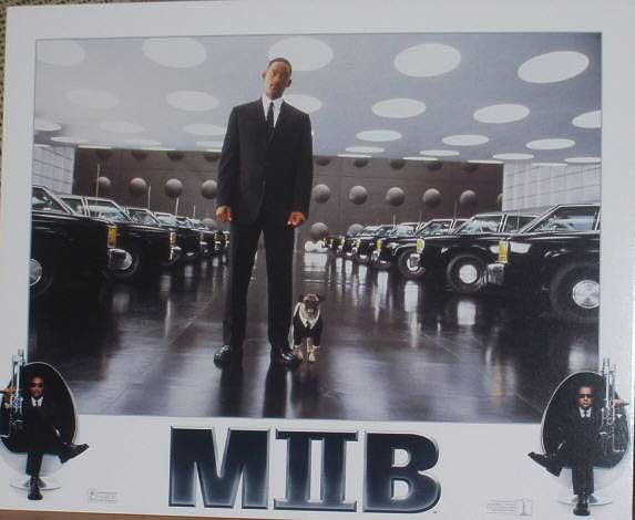 MEN IN BLACK 2: Lobby Card (Jay With Cars) MEN IN BLACK 2: Lobby Card (Jay With Cars)