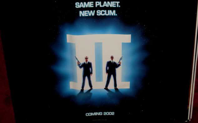 MEN IN BLACK 2: Advance UK Quad Film Poster MEN IN BLACK 2: Advance UK Quad Film Poster