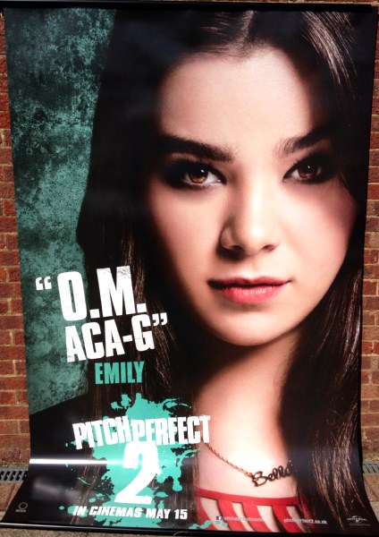 Cinema Banner: PITCH PERFECT 2 2015 (Emily) Anna Kendrick Rebel Wilson Hailee Steinfeld