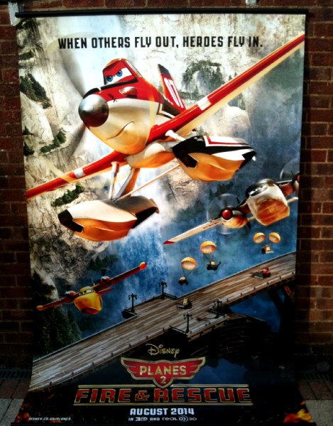 Cinema Banner: PLANES 2 FIRE & RESCUE 2014 (Dusty Crophopper) Teri Hatcher Stacy Keach