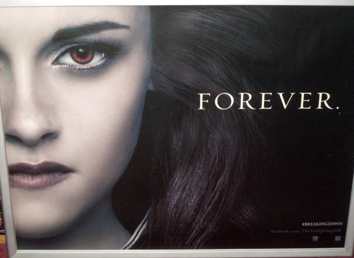 TWILIGHT SAGA BREAKING DAWN PART 2: Kristin Stewart Quad Film Poster TWILIGHT SAGA BREAKING DAWN PART 2: Kristin Stewart Quad Film Poster